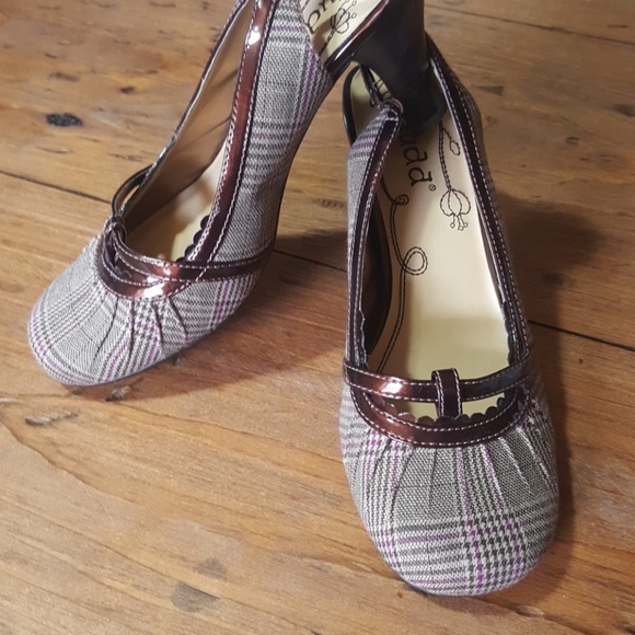 Mudd Shoes - Mudd Heels